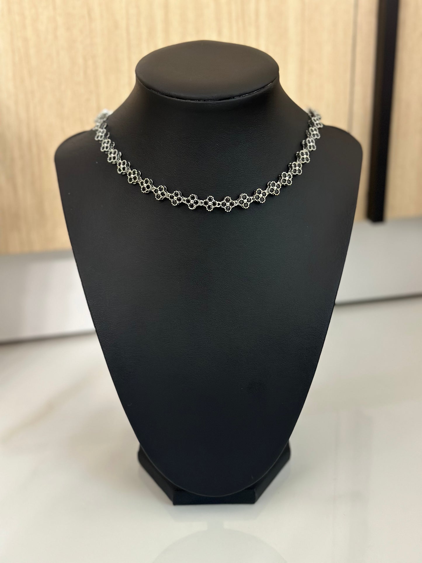 Sofía Bloom / choker