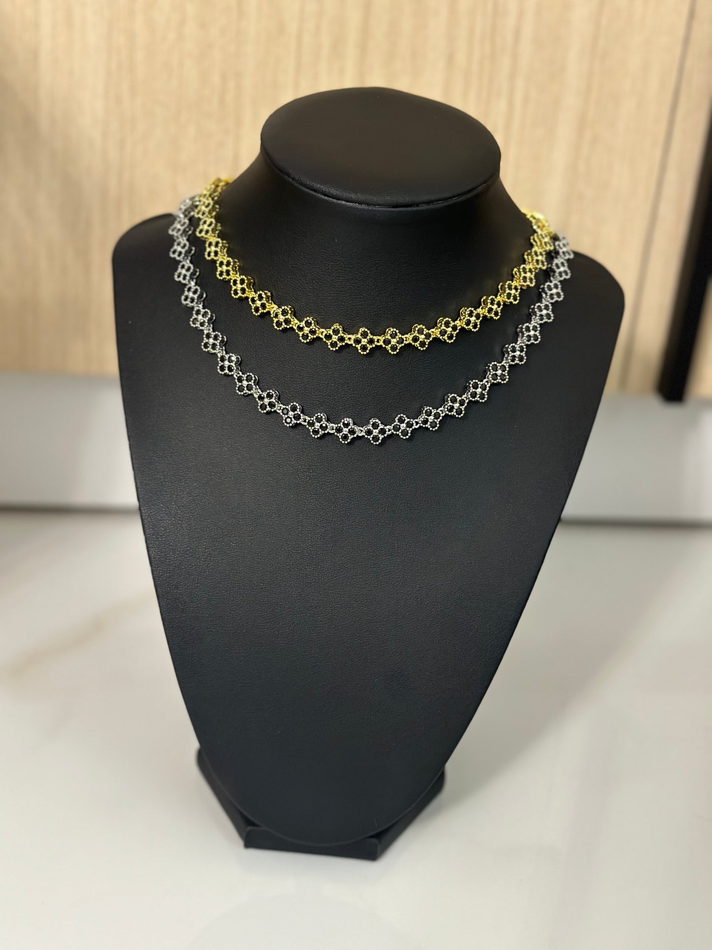 Sofía Bloom / choker