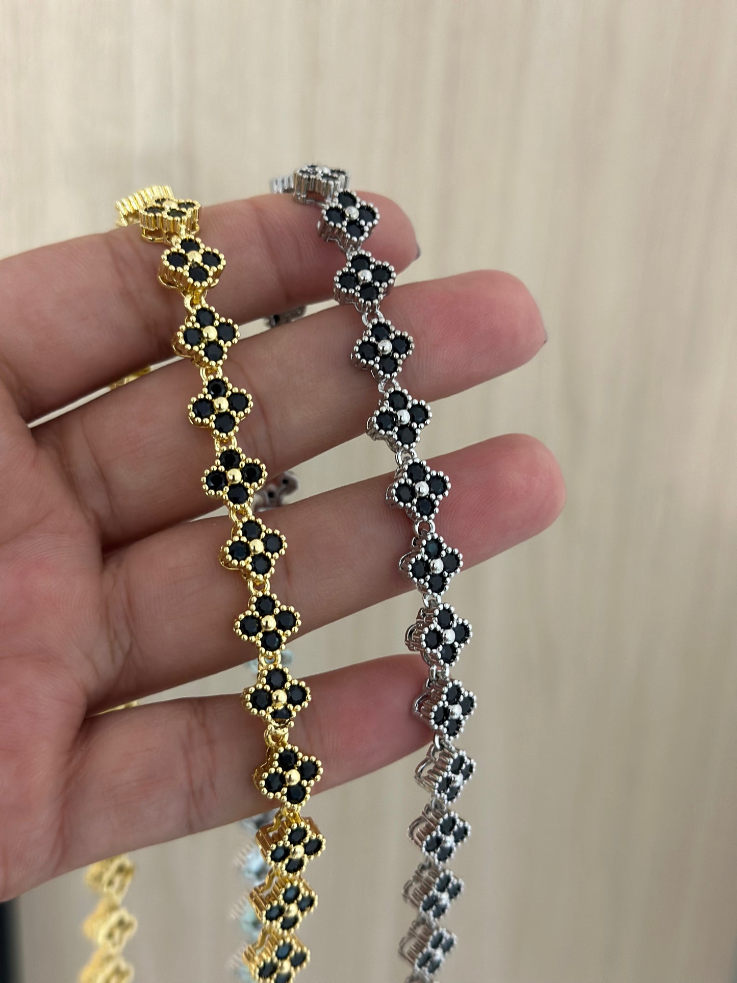 Sofía Bloom / choker